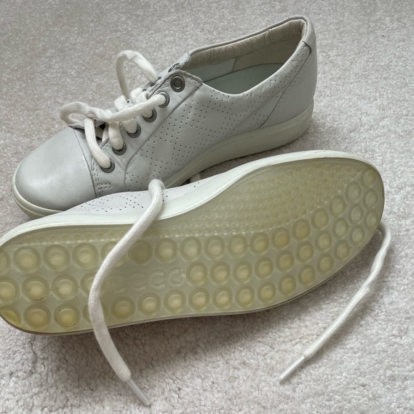 Ecco Sneakers in Excellent Condition! - Picture 4 of 5